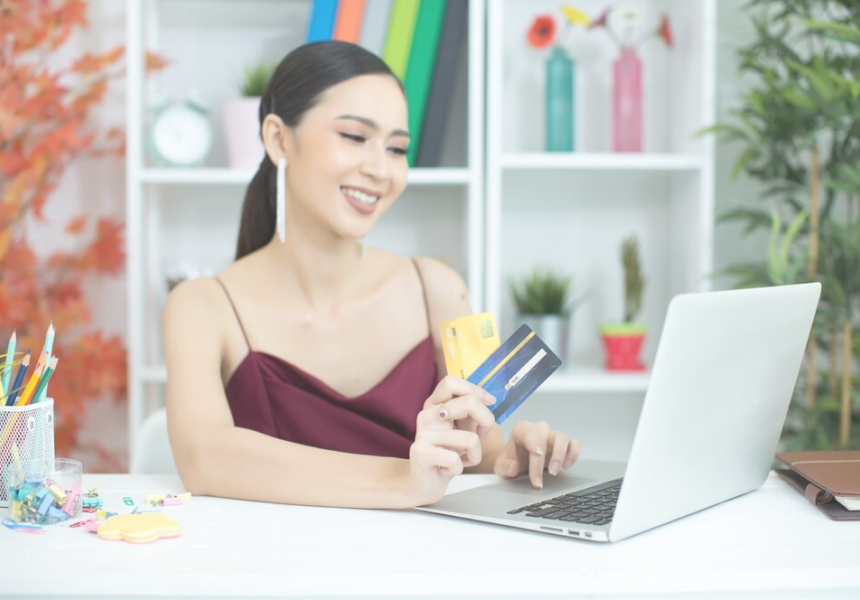 Chuyển đổi trả góp là dịch vụ khi sử dụng thẻ tín dụng của TPBank mà chỉ có ít ngân hàng triển khai hiện nay