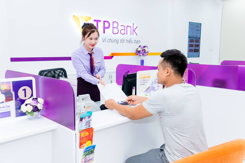 TPBank luôn chú trọng tới chất lượng chăm sóc khách hàng